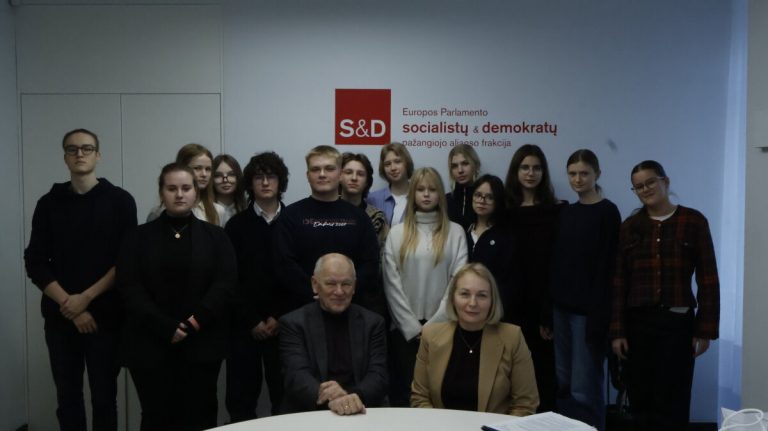 Susitikimas su europarlamentaru V. P. Andriukaičiu