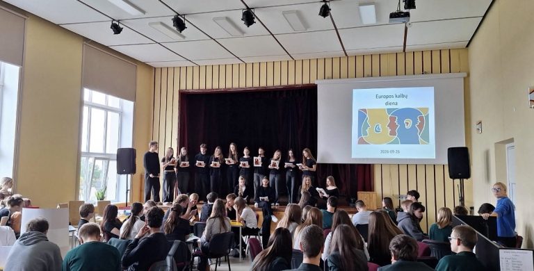 KALBŲ DIENA!